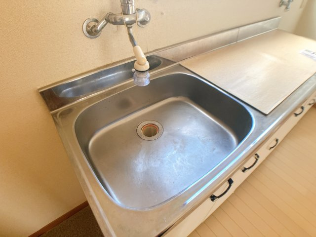 岩滑借家Bのキッチン