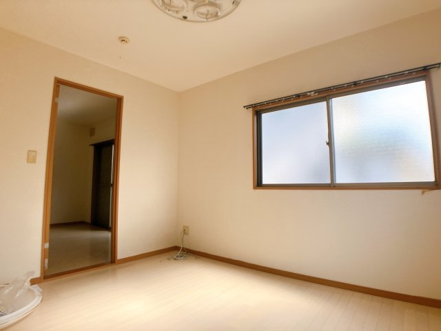 岩滑借家Bの洋室