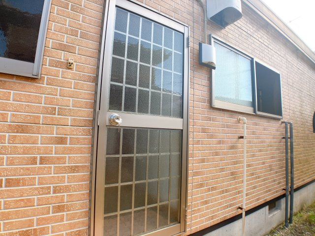 岩滑借家Bの玄関