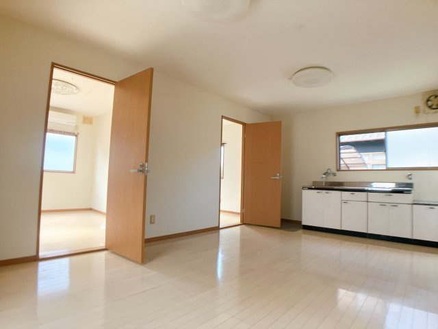 岩滑借家Bの居間・リビング