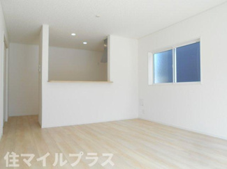 【居間・リビング】 | 本宮市青田新築一戸建て11棟 | ゆったりとしたリビングです