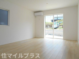 【居間・リビング】 | 本宮市青田新築一戸建て11棟 | 使いやすい居間です