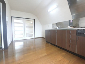 【居間・リビング】