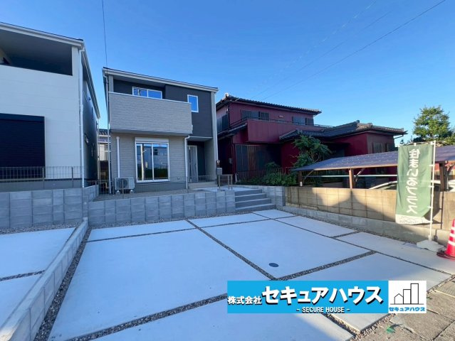 【今からご案内可能】知多市にしの台 全4棟 4号棟　の洋室|事前予約にて現地ご見学いただけます！お気軽にお問い合わせください♪
■株式会社　セキュアハウス■
住宅ローンに強く、知識、経験豊富なスタッフ在籍
お客様に寄り添い、ご成約後もサポート致します。