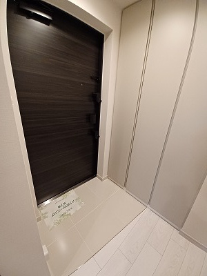 【玄関】 | AIFLAT品川戸越 | ※別部屋参考写真