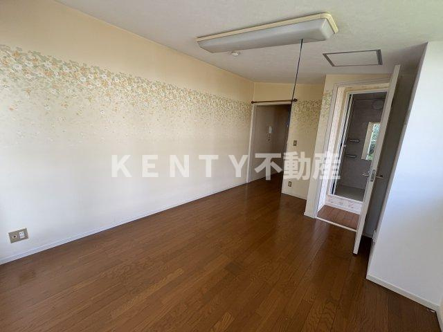 【内装】 | ウイング古屋 | 明るい色調の室内です