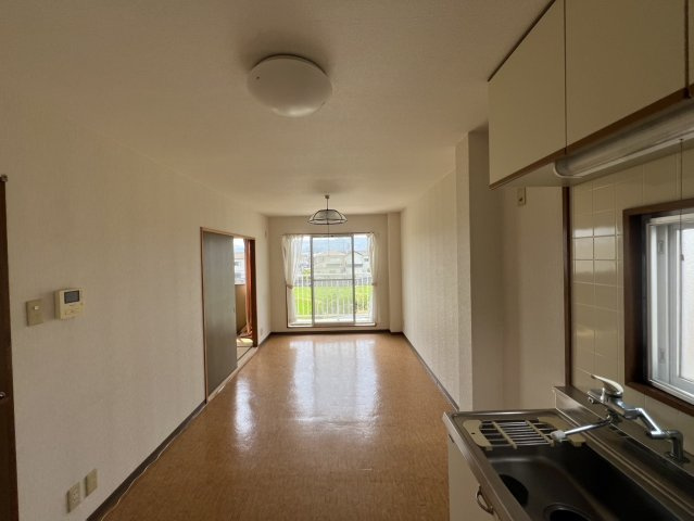 パールマンションの居間・リビング