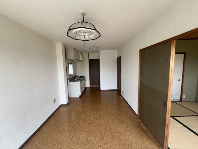 パールマンション・アパート・54691の居間・リビング