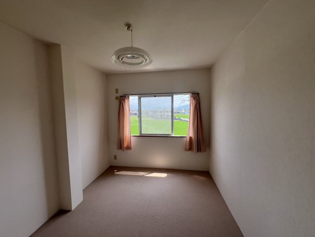 パールマンション・アパート・54691の洋室