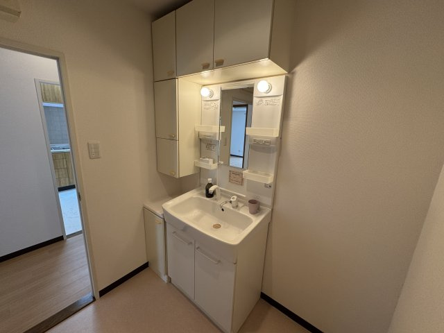 ロイヤルオークの独立洗面台