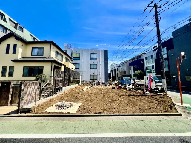 板橋区小茂根3丁目　南西角地含む南道路　新築分譲地全2区画の外観