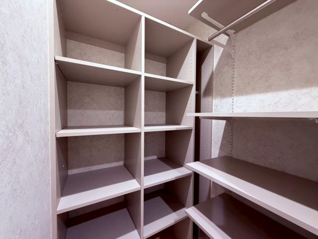 【収納】 | 練馬区豊玉南２丁目　新築戸建て　A号棟 | 衣類や小物をまとめて収納できる、使い勝手の良いWIC