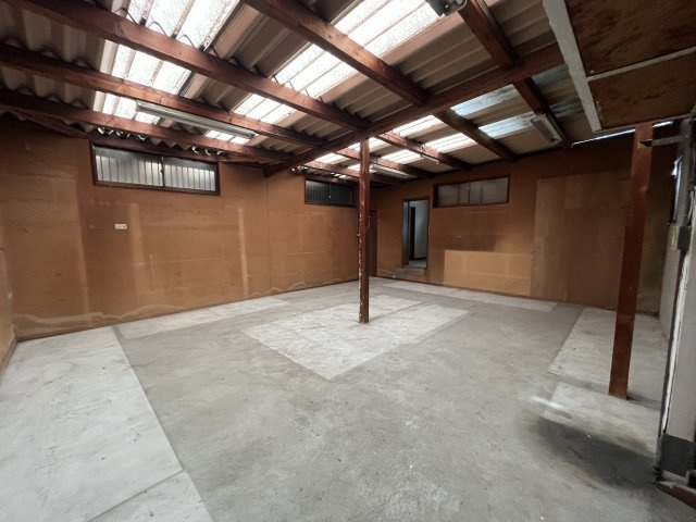 楠３丁目９０８、９１０店舗・倉庫の駐車場