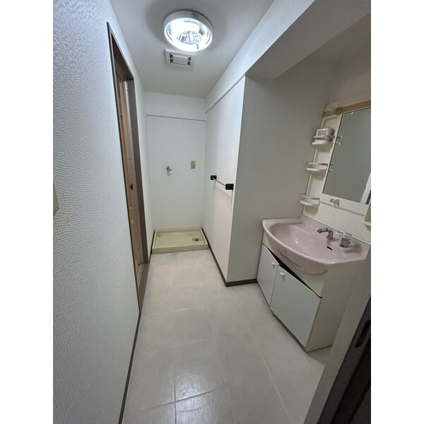 ライオンズマンション姫路市役所前の洗面所