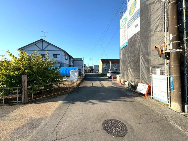 静岡市葵区新伝馬３期　新築戸建　全３棟　C号棟の前面道路含む現地写真|2025/10/28撮影