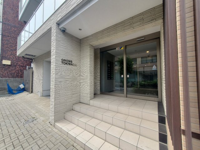 GROWS TOKIWADAIのエントランス|GROWS TOKIWADAI