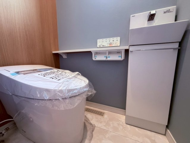 【トイレ】 | 練馬区豊玉南２丁目　新築戸建て　Ｂ号棟 | プライべートな空間だからこそ清潔感を大切にしました