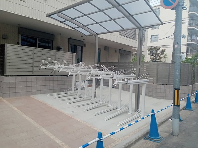 Ｃｏｍｆｏｒｔ川口のその他共用部分|屋根付き駐輪ラック