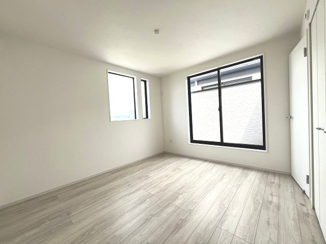 【寝室】 | 福岡市西区小戸3丁目6期　1号棟（全3棟）【仲介手数料無料・0円】 | 施工例。施工例は完成時と異なる場合があります。