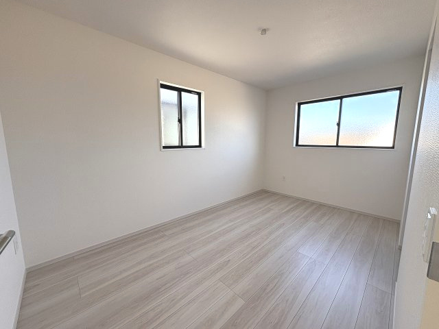 【子供部屋】 | 福岡市西区小戸3丁目6期　2号棟（全3棟）【仲介手数料無料・0円】 | 現地写真。