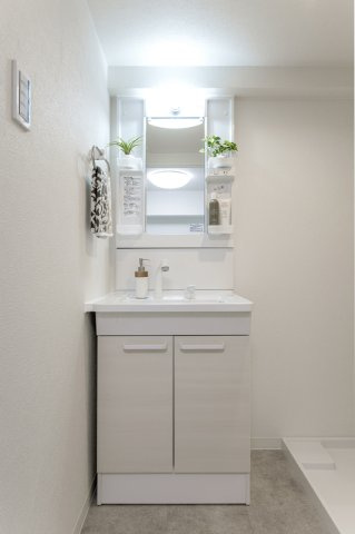 ヴィクトワール方南の独立洗面台