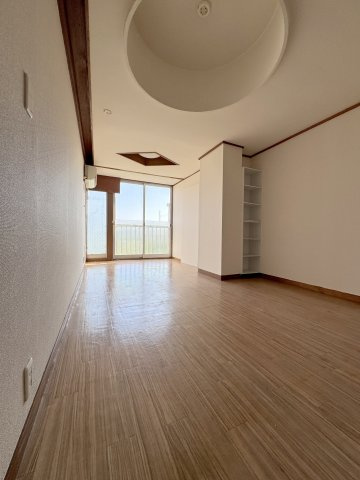 ユー18ビルの居間・リビング