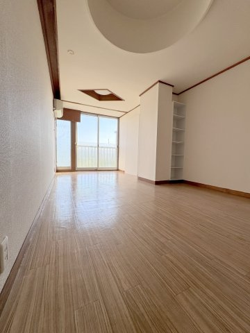 ユー18ビルの居間・リビング