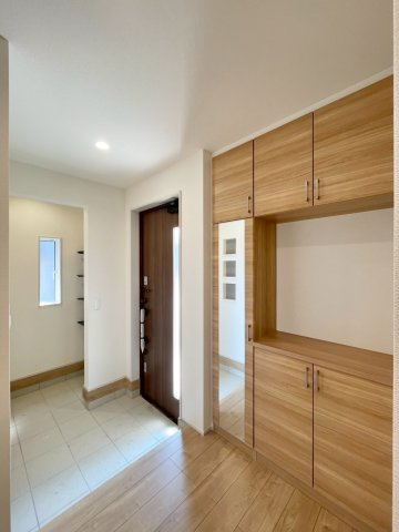 【玄関】 | 高崎市下佐野町　2号棟