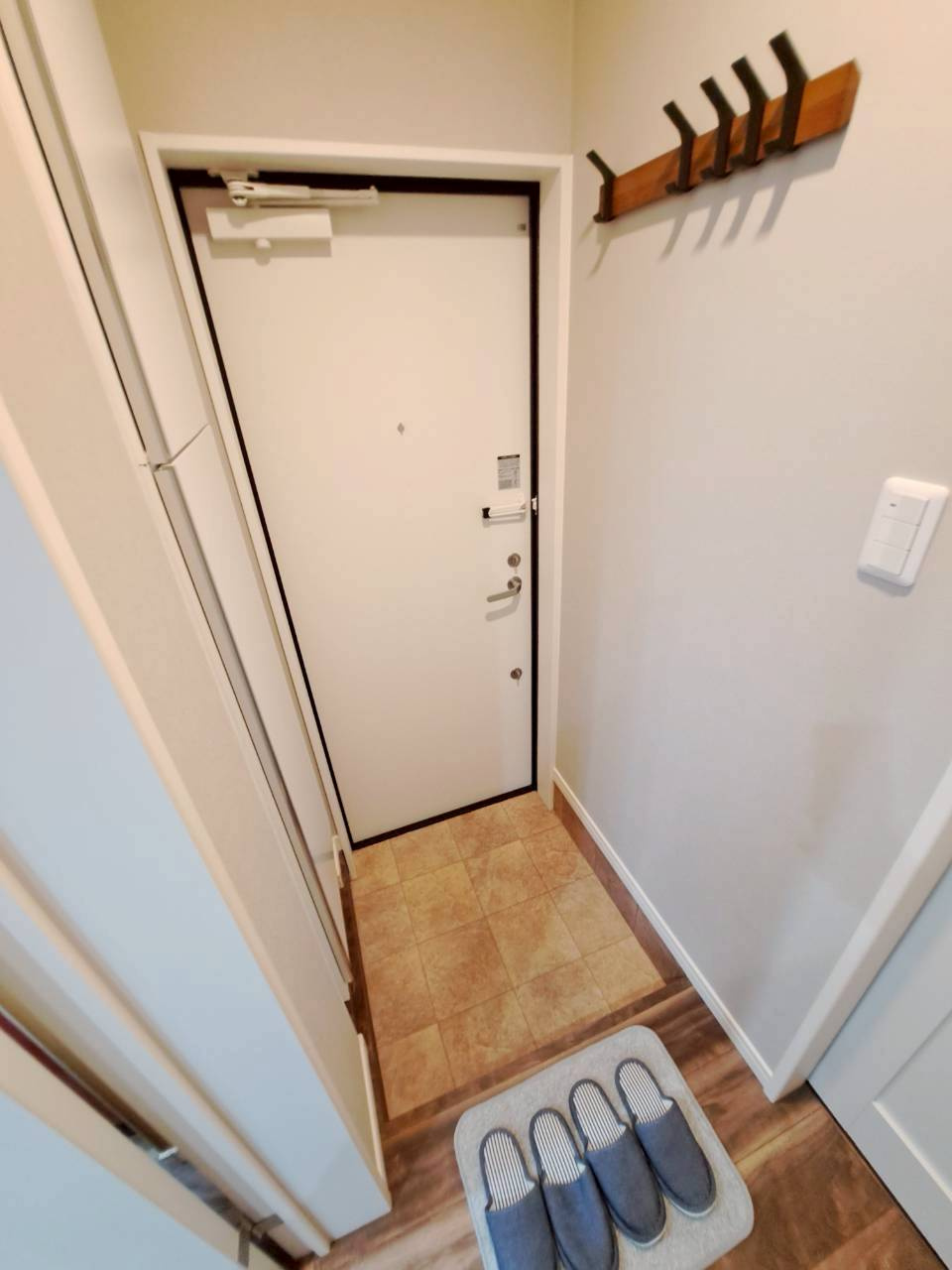 New　port　villaの玄関