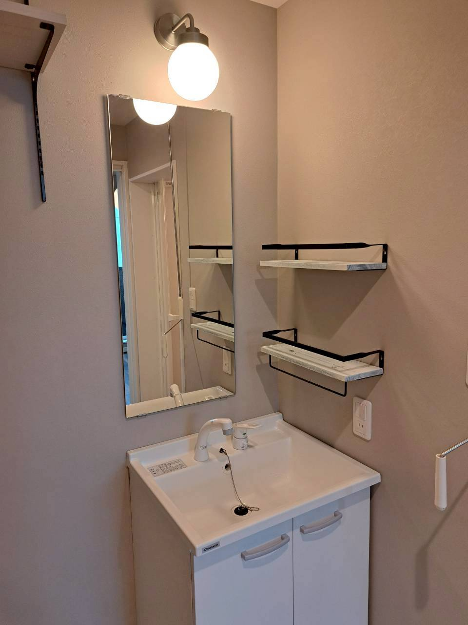 New　port　villaの洗面所