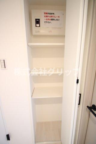 ドゥーエ横浜駅前の収納