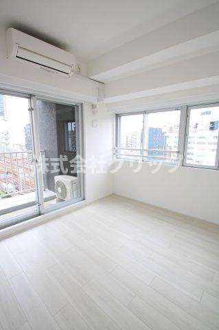 ドゥーエ横浜駅前の洋室