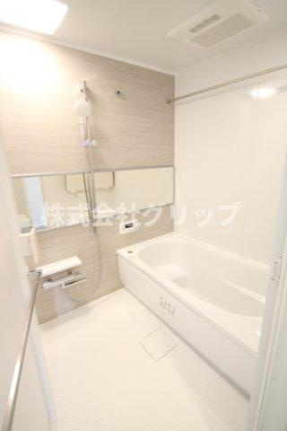 ドゥーエ横浜駅前の浴室