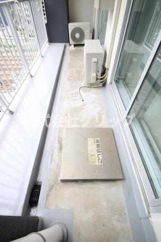 ドゥーエ横浜駅前のバルコニー