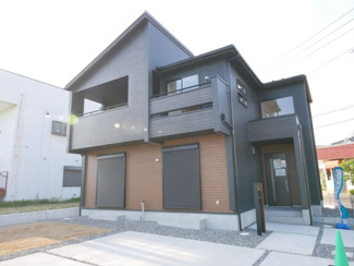 【外観】 | 昭和町築地新居　敷地７７坪角地　車並列３台　オール電化新築