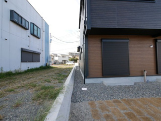 【周辺】 | 西側隣地境界