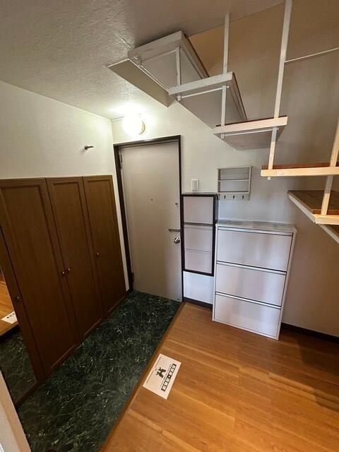 ニュー赤坂コーポラスの玄関