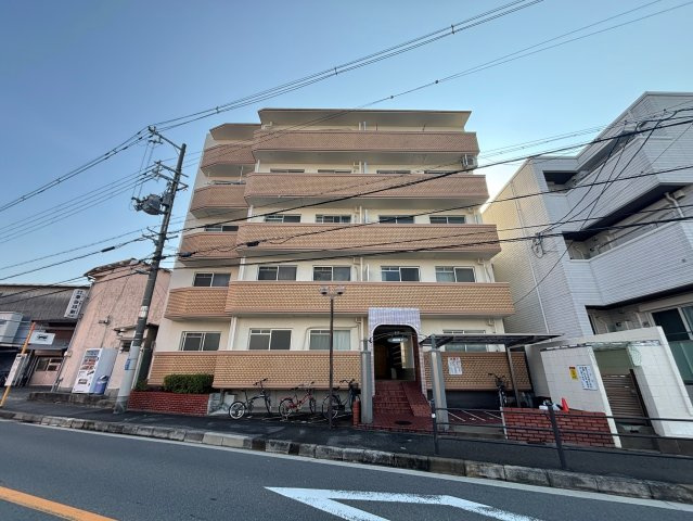 ハイツ上新第二下新庄の外観
