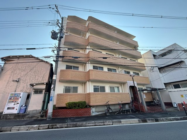 ハイツ上新第二下新庄の外観