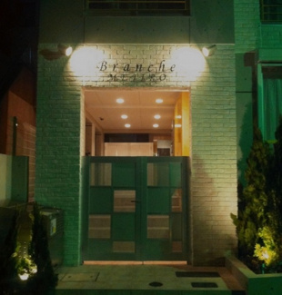 【エントランス】 | エントランス　夜