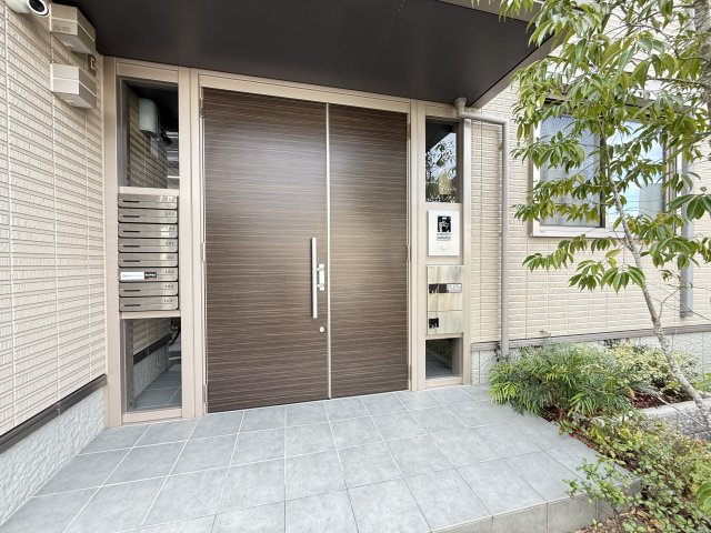 シャーメゾン旭WESTのロビー