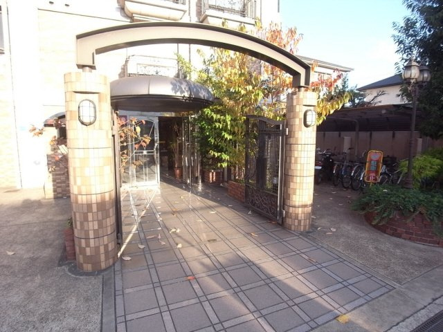 ドール魚崎のエントランス