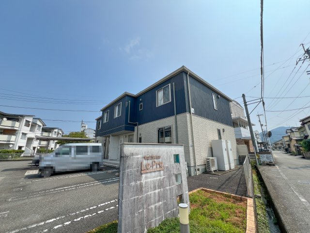 シャーメゾン・ル・プレ B棟の外観