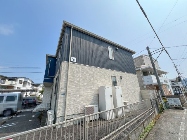 シャーメゾン・ル・プレ B棟の外観