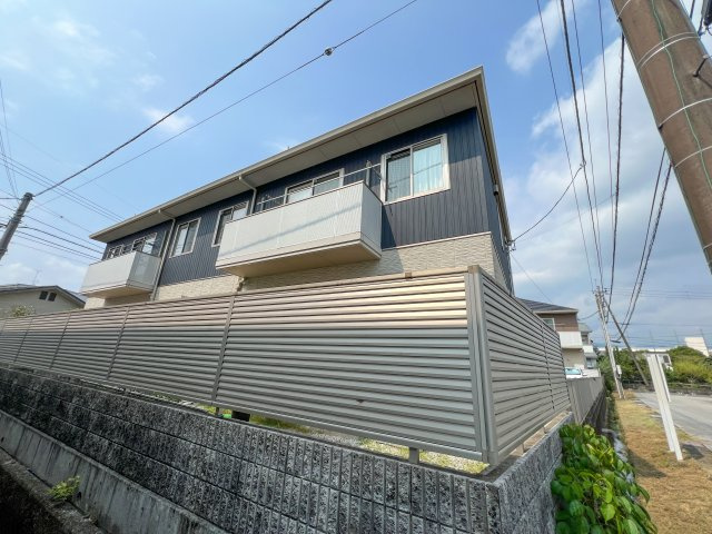 シャーメゾン・ル・プレ B棟の外観