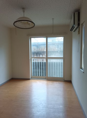 ラヴィアンヌ芦屋の洋室