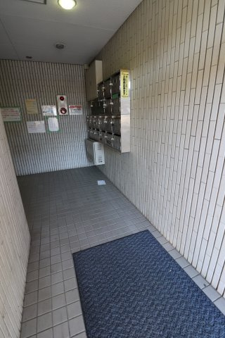 グリーンハイム羽沢のエントランス