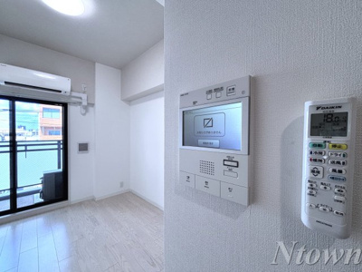 【セキュリティ】 | S-RESIDENCE名駅North | モニター付きインターホンです