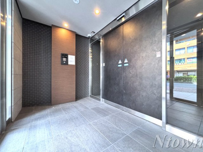 【エントランス】 | S-RESIDENCE名駅North | 落ち着いたエントランスです