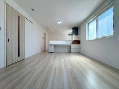 【居間・リビング】 | 豊中市服部本町2丁目貸家